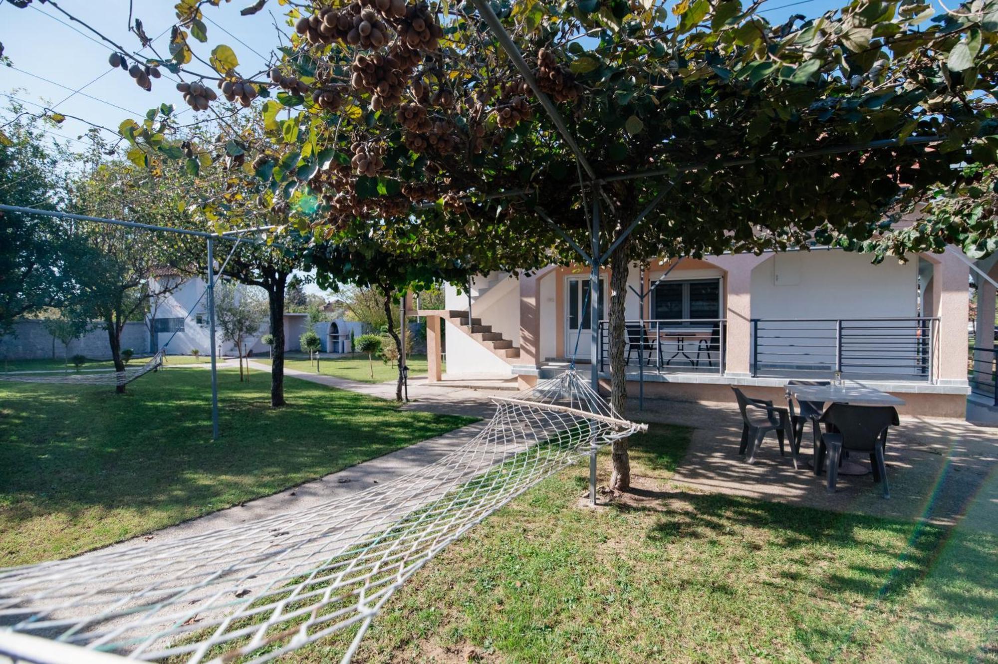 Daire Pesa House *